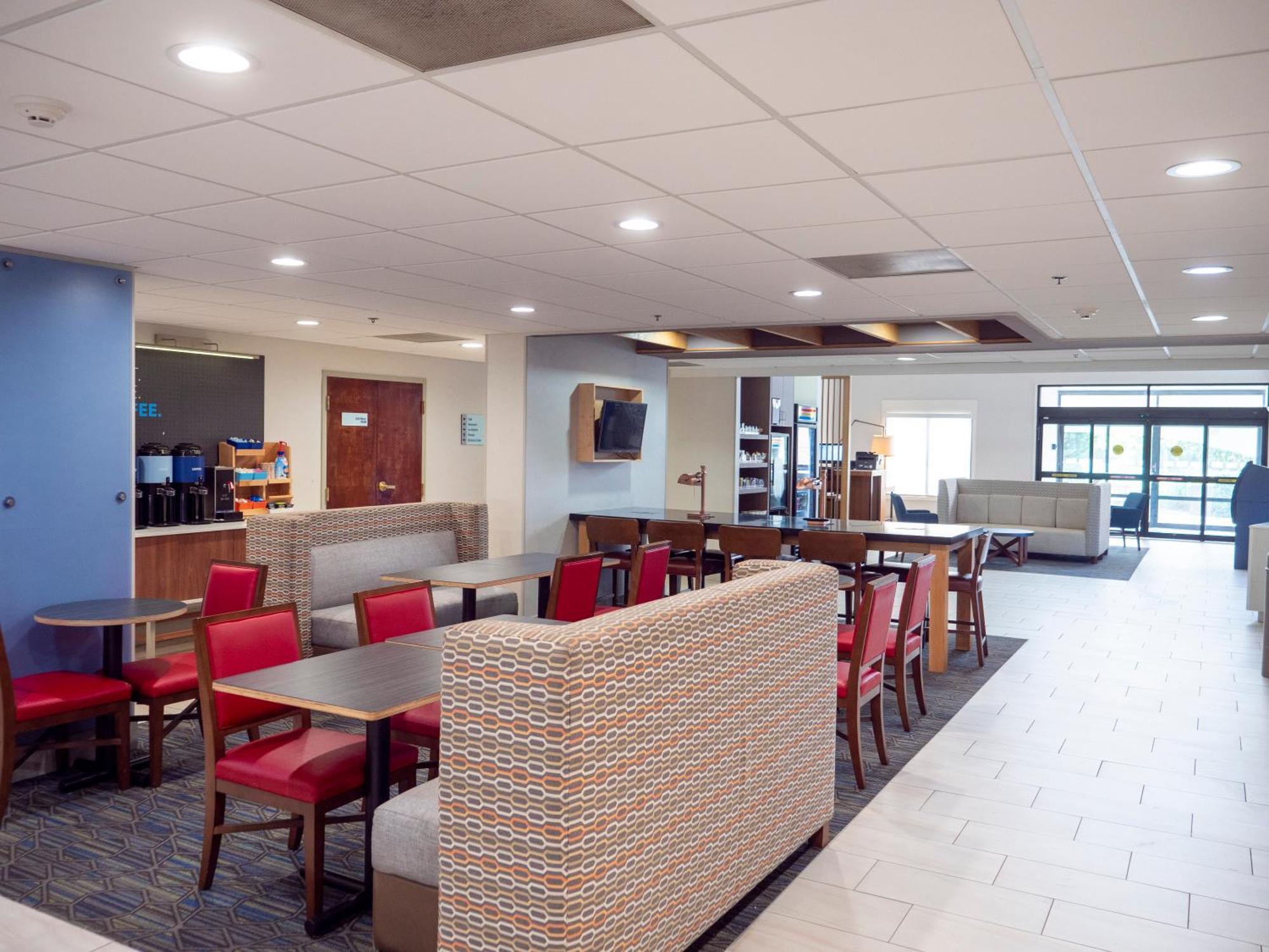 Holiday Inn Express & Suites Greenville Airport I85 By Ihg Экстерьер фото